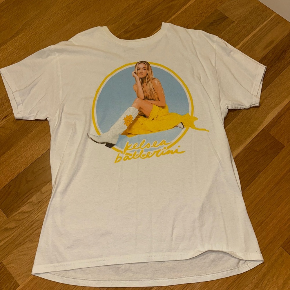Kelsea Ballerini White Tee